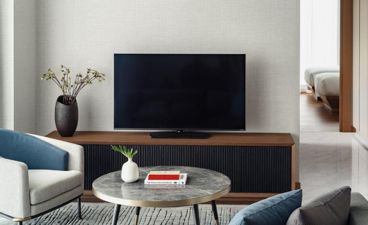 فندق Kimpton Maa-Lai Bangkok By Ihg المظهر الخارجي الصورة A television set